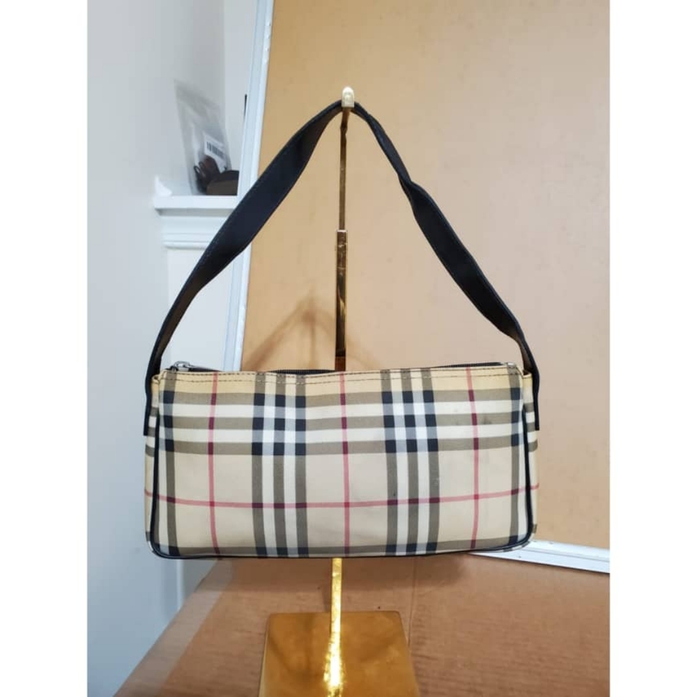 Authentic BURBERRY Nova Check Shoulder Bag - Picture 11 of 11